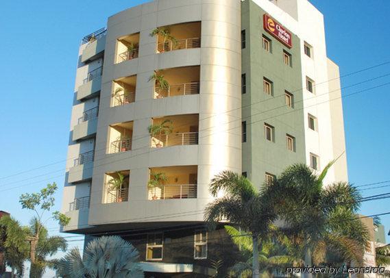 Suites Las Palmas, Hotel & Apartments. Сан Салвадор Екстериор снимка